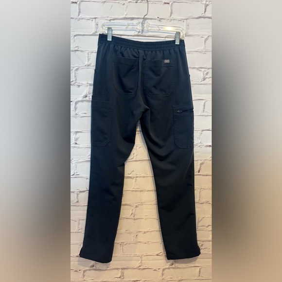 FIGS Men's Cairo Cargo Scrub Pants - Technical Collection, Blue, Size Small - Picture 3 of 7